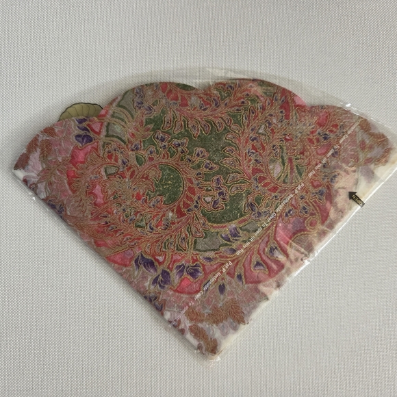 Fan Shaped Paper Napkins - Set Of 3 Pkgs - Picture 3 of 5